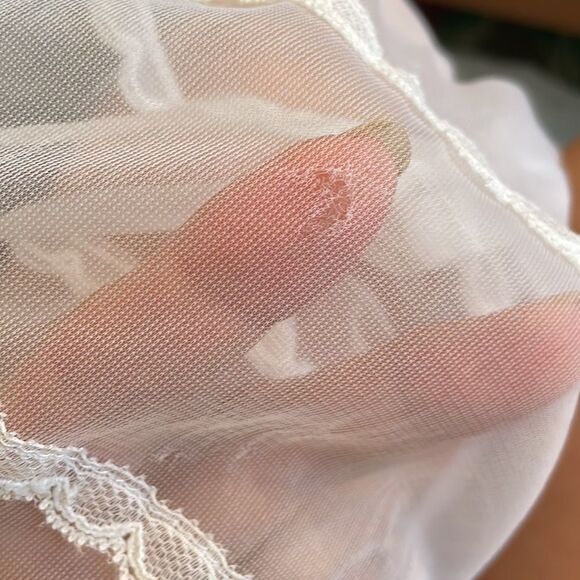 Vtg Frederick’s of Hollywood sheer white open front robe - Picture 9 of 10